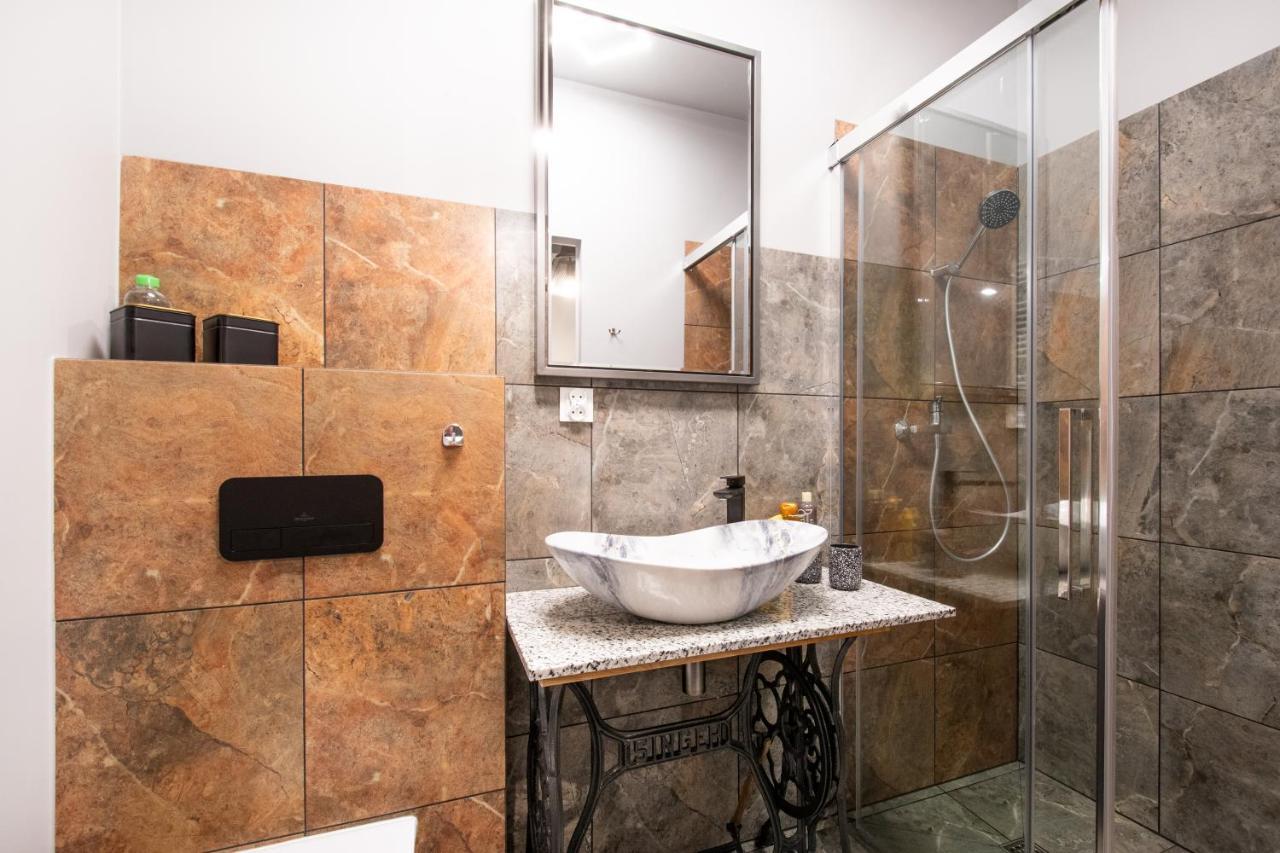 Stylowe Studio Krzemieniecka, Metro Slodowiec, Free Parking By Cosmo Spirit Varsavia Esterno foto